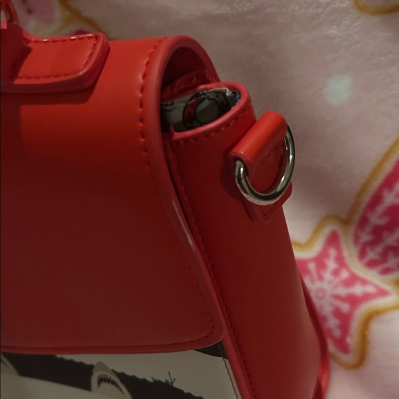 Jaws Loungefly purse - Picture 2 of 7